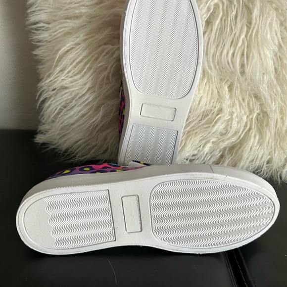 bibbidi bobbidi bling Animal Print PINK CASTLE CLASSIC SLIP-ON - Picture 7 of 8